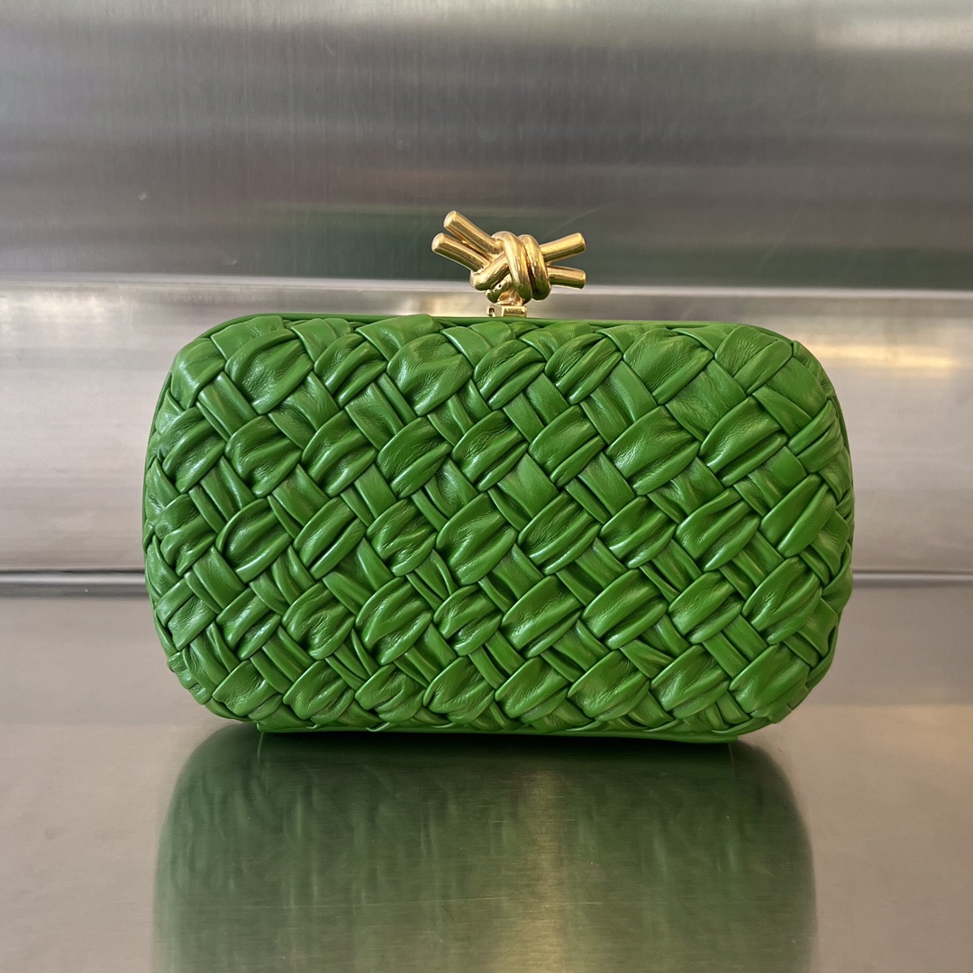 Knot Padded Intreccio Leather Clutch Green Bombou